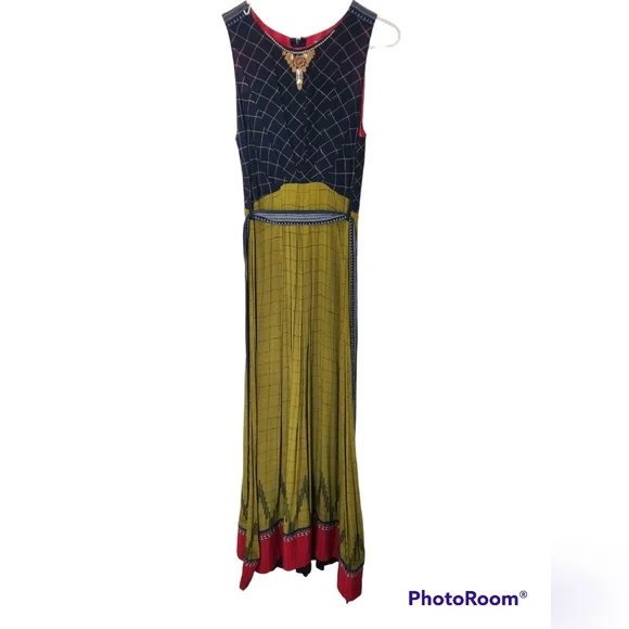 Label Ritu Kumar - Picture 2 of 6